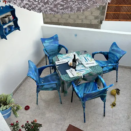 Guest house La Buganvilla *